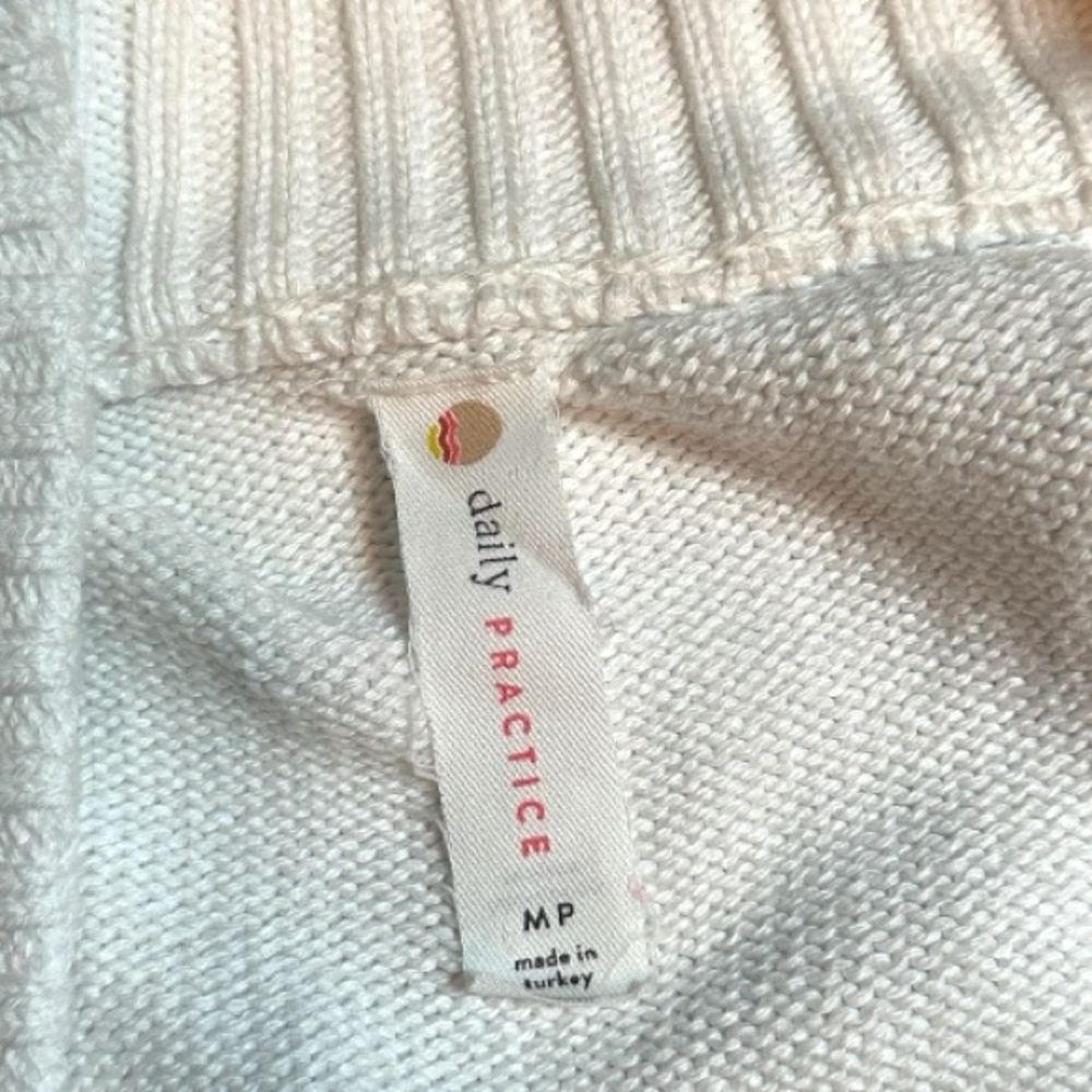 ✨HP✨ EUC Daily Practice Sports Club Jacquard Jacket in Ivory Pattern. Size MP - Picture 5 of 13